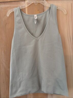 Athleta Aurora Ribbed V-Neck Tank Top - Sage